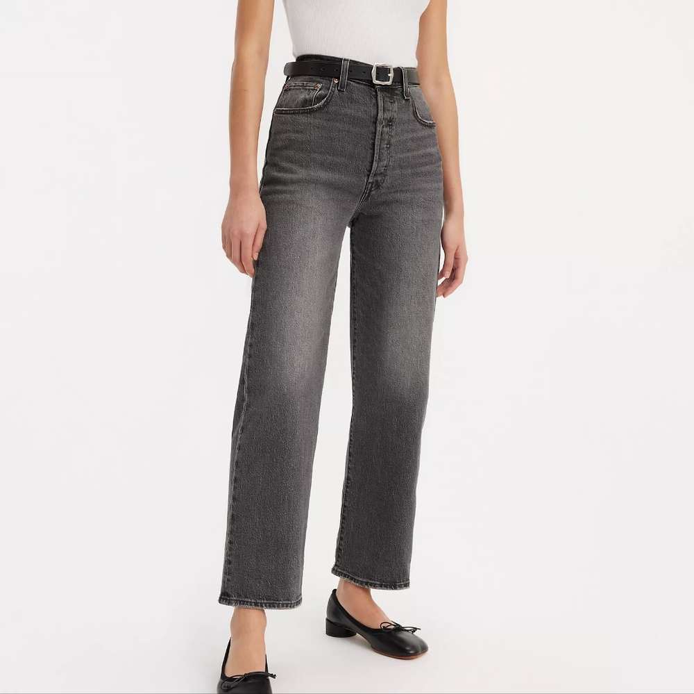 Levi's Ribcage Straight Ankle Jeans